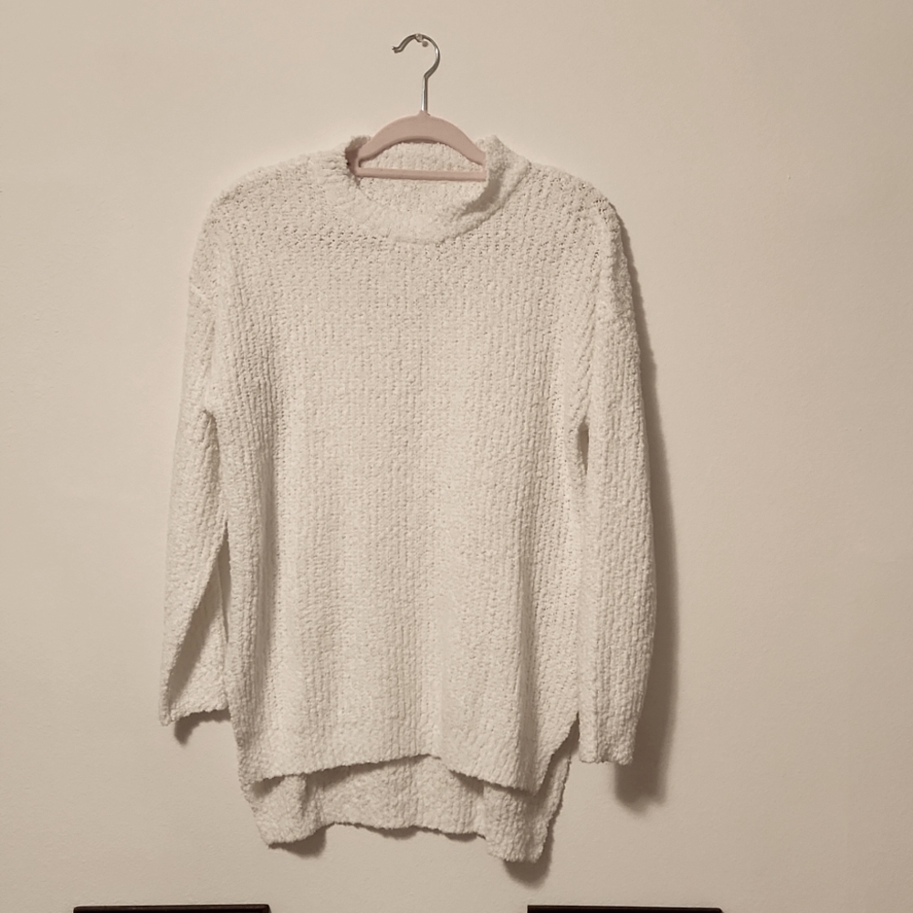 Oversize white sweater